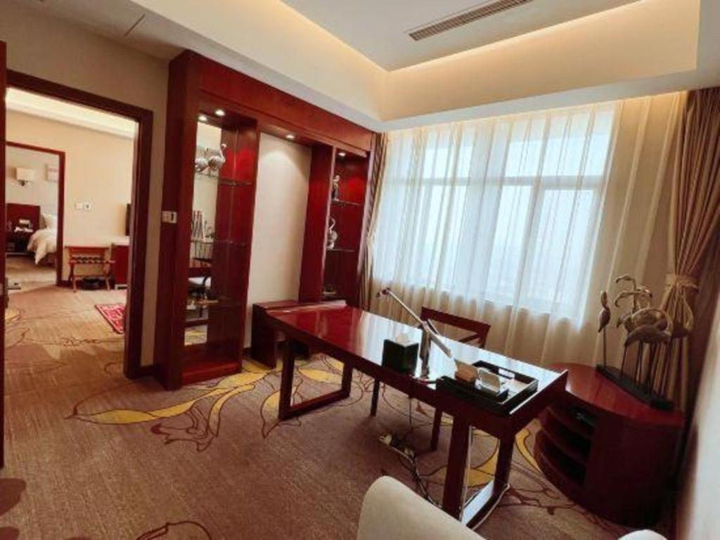 Qingdao Blue Horizon Hotel Licang Buitenkant foto