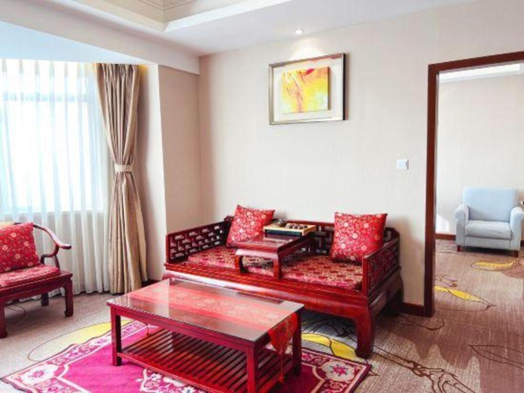 Qingdao Blue Horizon Hotel Licang Buitenkant foto